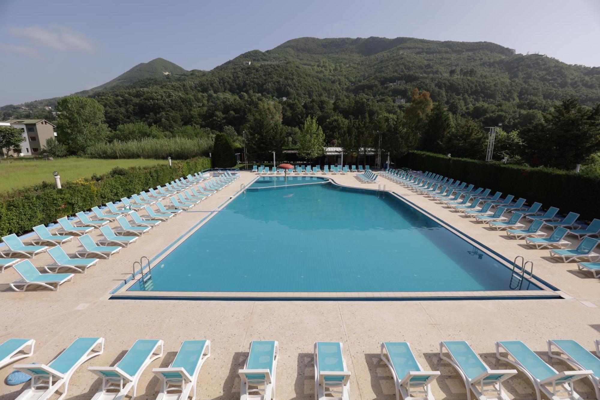 Mema Resort Mirash Buitenkant foto