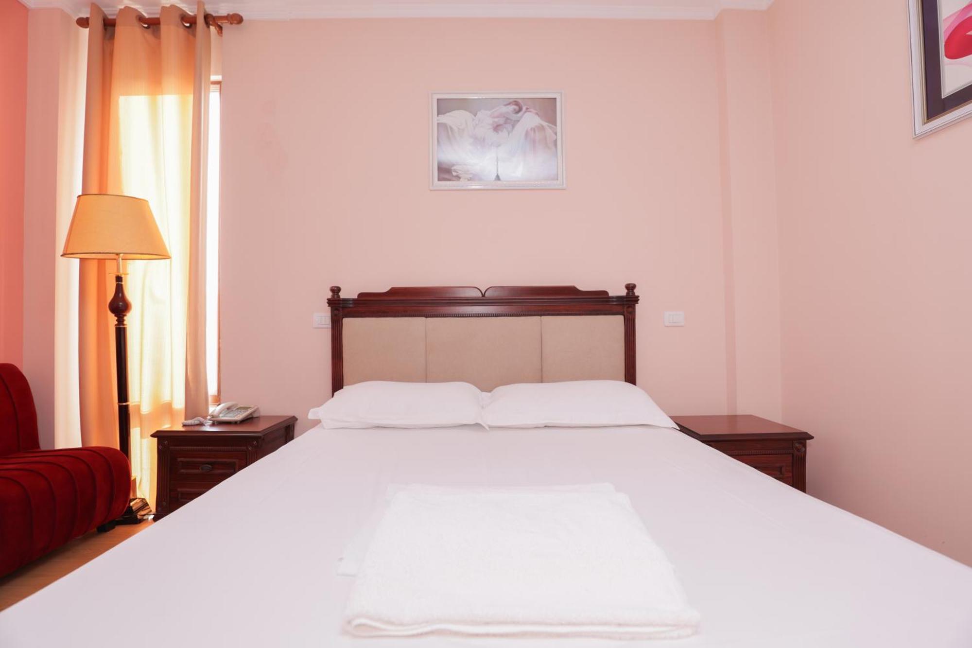 Mema Resort Mirash Buitenkant foto
