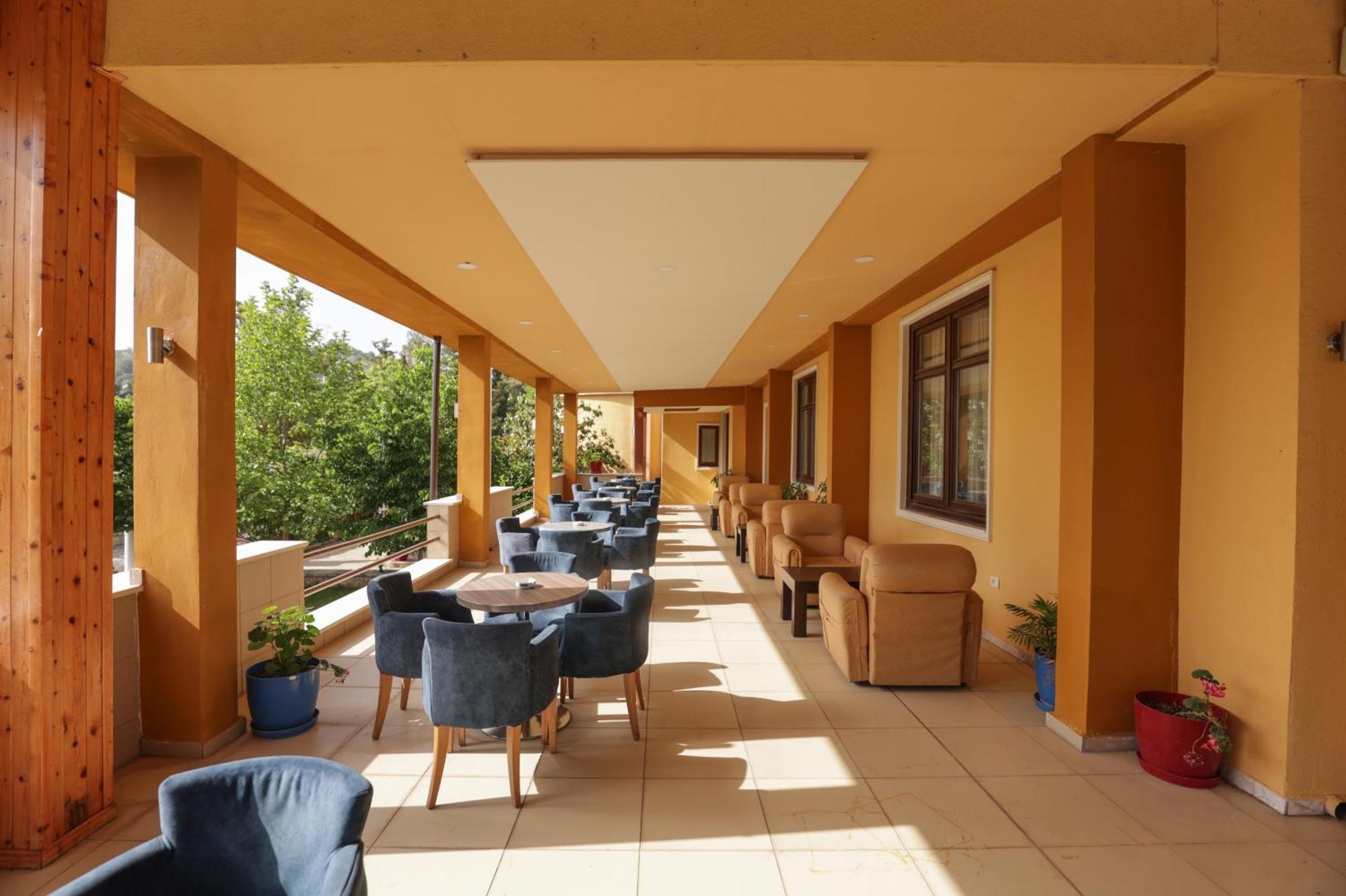 Mema Resort Mirash Buitenkant foto