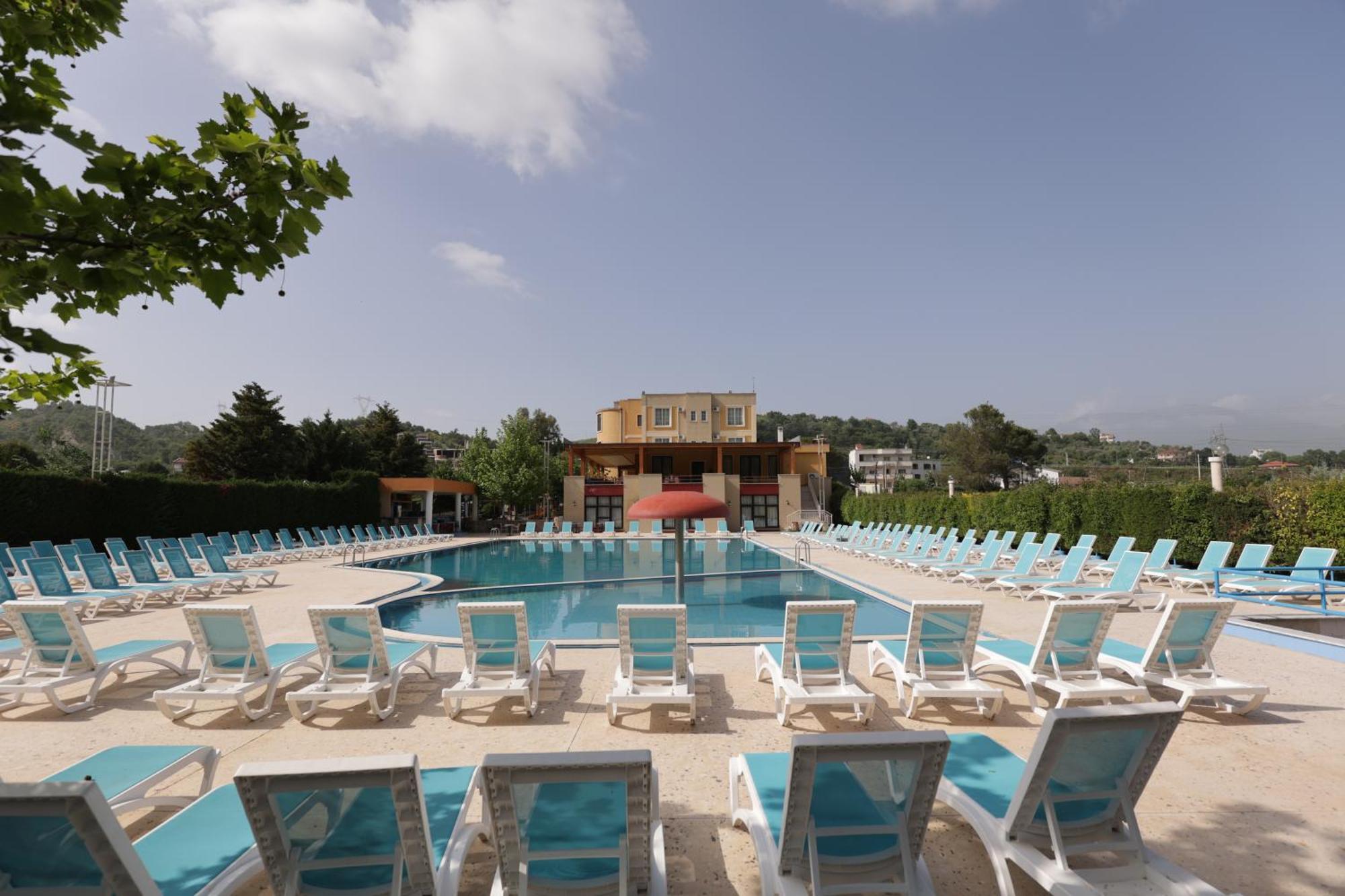 Mema Resort Mirash Buitenkant foto