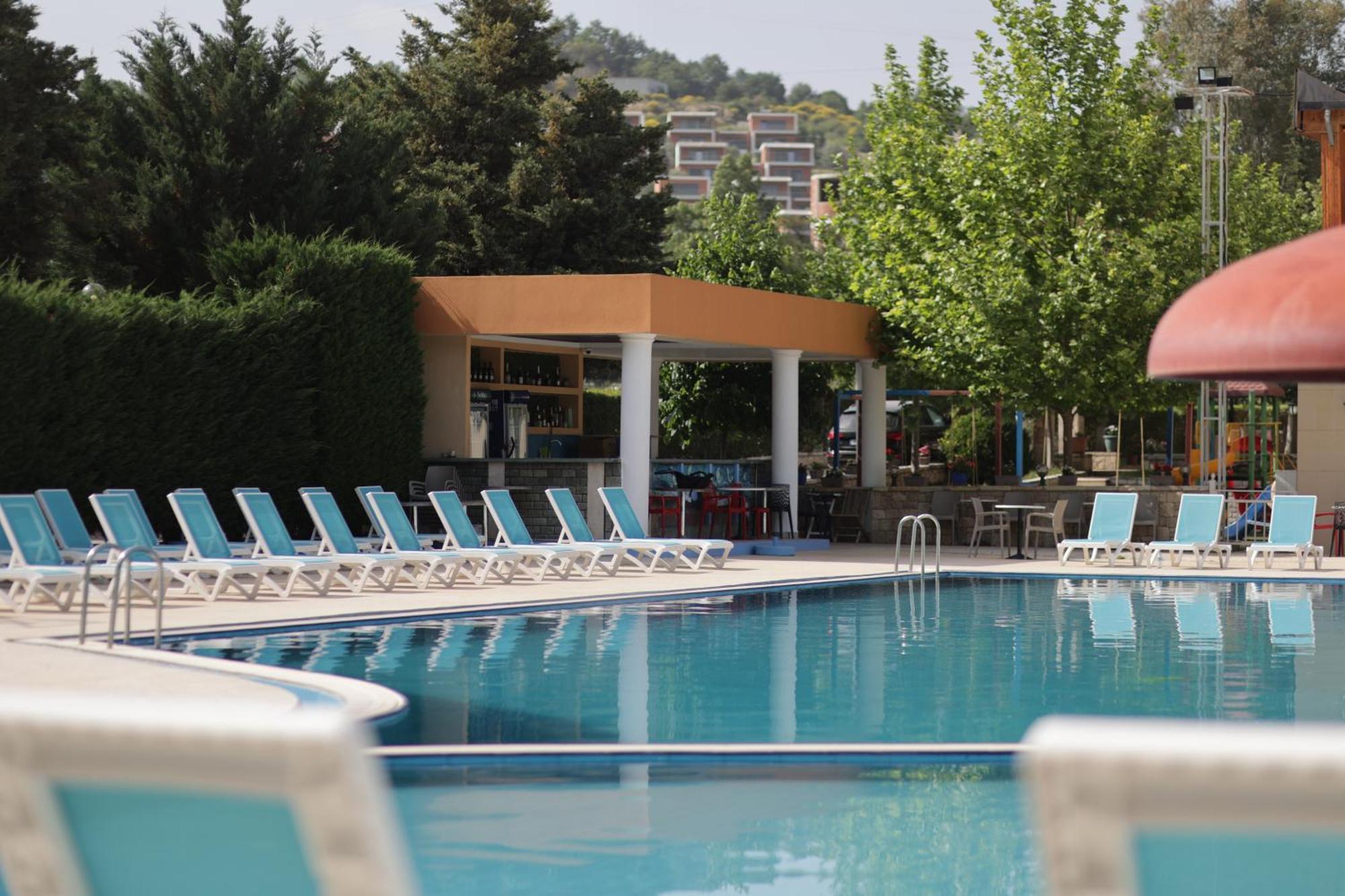 Mema Resort Mirash Buitenkant foto